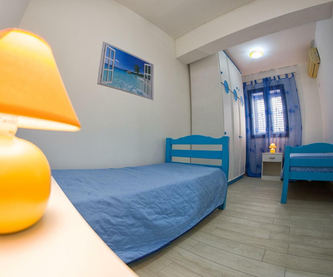 شقة Light Blue باليستراتي المظهر الخارجي الصورة